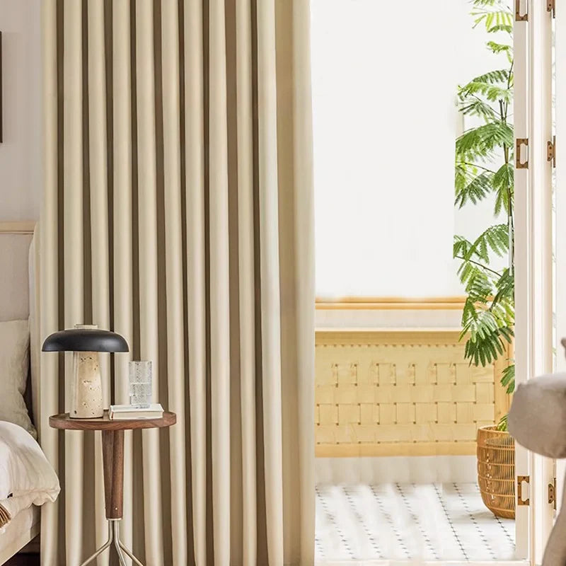 Rideaux et décoration moderne : comment créer un intérieur tendance et élégant ?