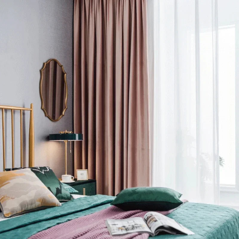 Rideaux de chambre : comment choisir les modèles parfaits pour mieux dormir et décorer votre intérieur