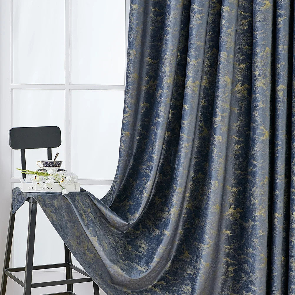 Tendances rideaux chambre 2026 : les styles, couleurs et matières à adopter