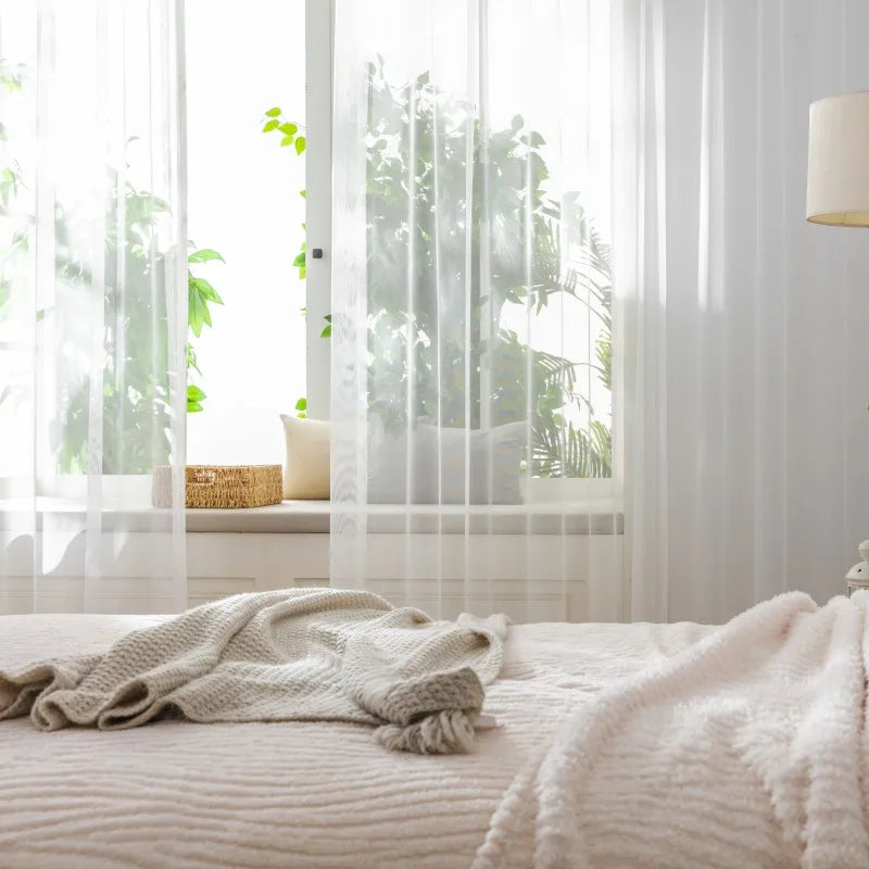 Pourquoi les voilages sont indispensables dans une décoration moderne