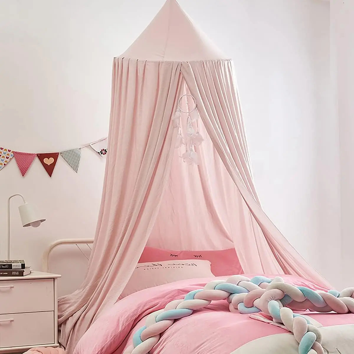 rideau de lit à baldaquin petite fille rose claire